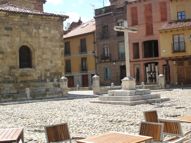 Plaza de Santa María del Camino in the old part of León